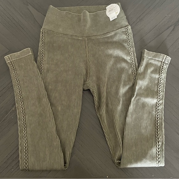 Aerie Leggings - Picture 1 of 4